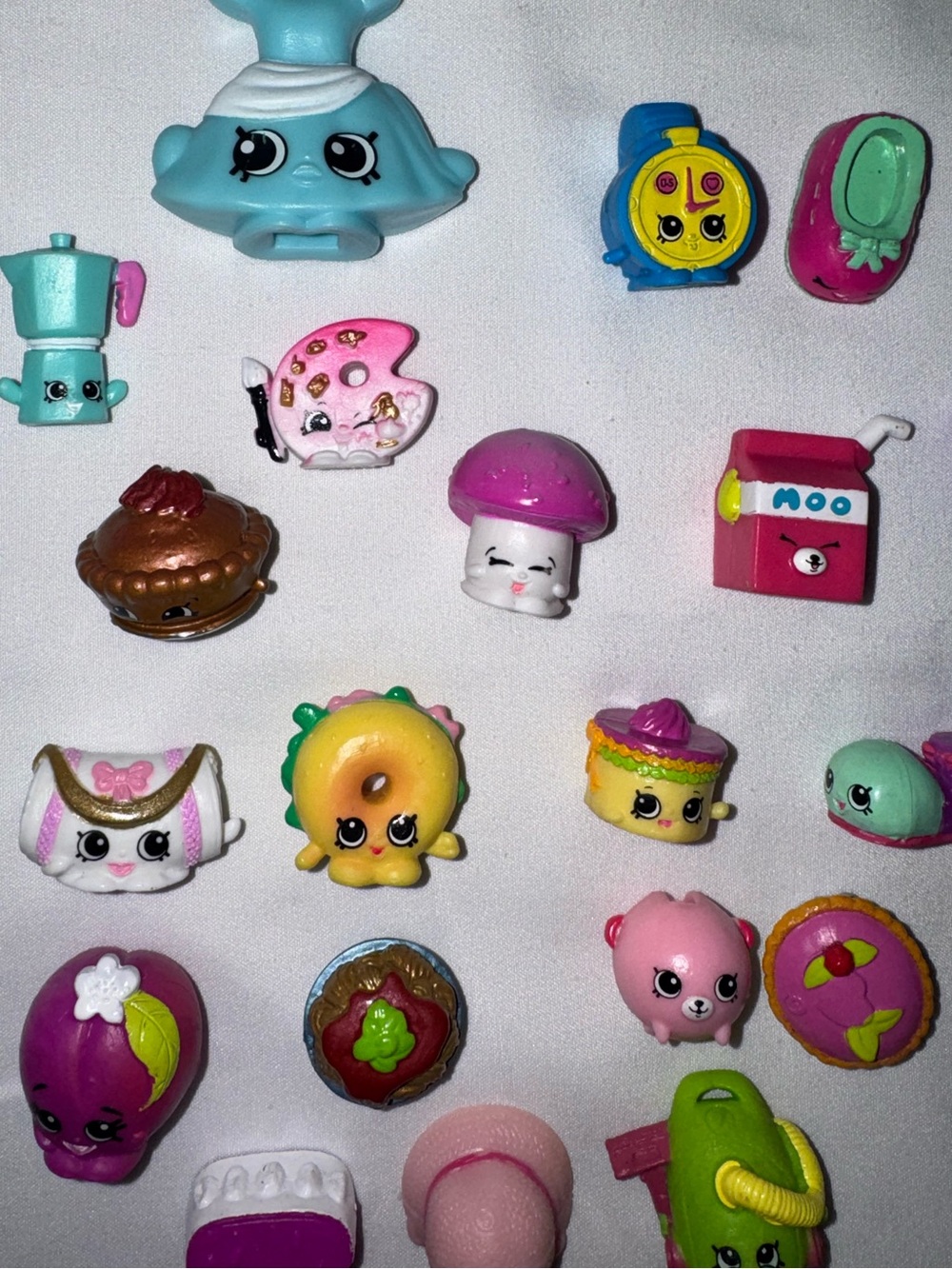 Shopkins bundle - Picture 4 of 4